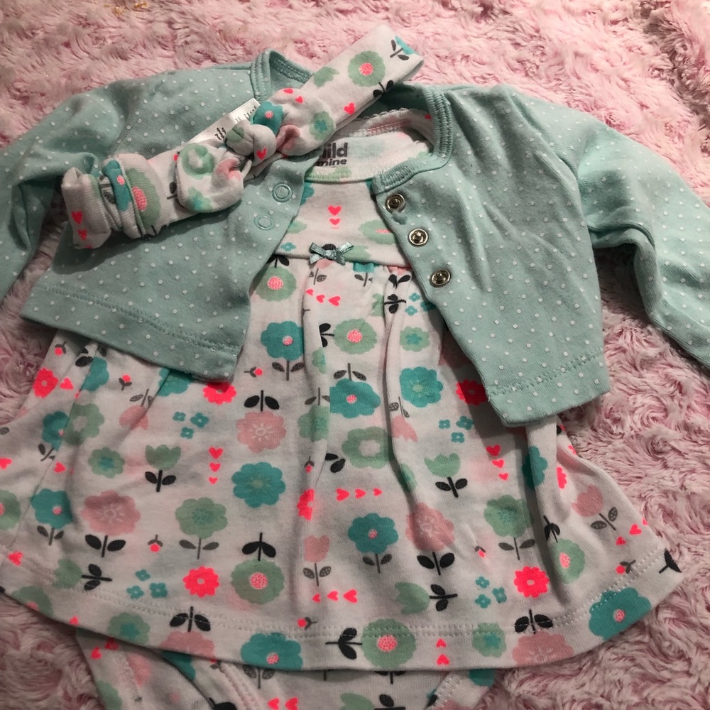 Baby girl outfits 0-3 months